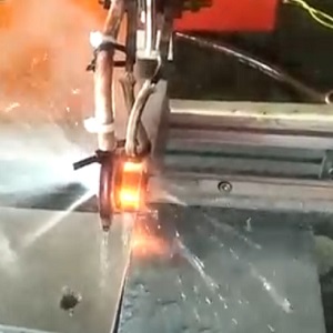 當采用高頻感應(yīng)加熱設(shè)備對鉆桿接頭進行熱處理時，需要注意哪些方面？