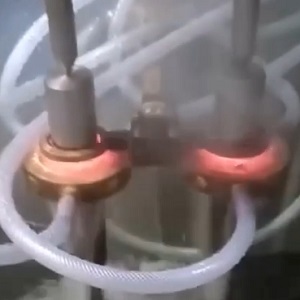 高頻雙工位雙軸淬火設(shè)備